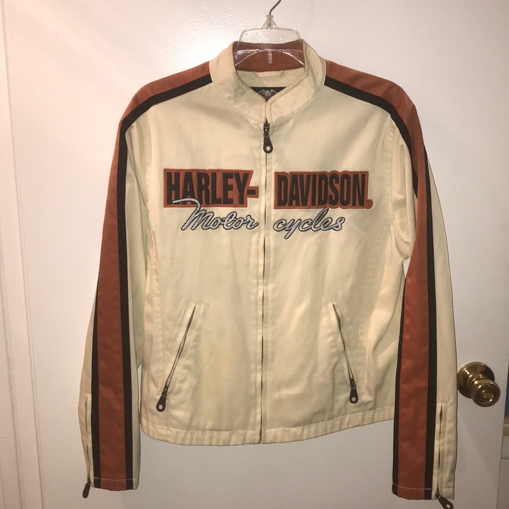 Women’s Harley-Davidson jacket. Size large.